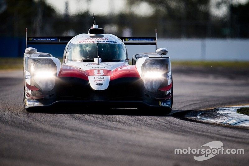 Toyota empieza mandando en los libres de Sebring