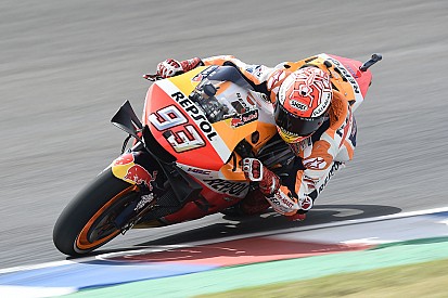 Márquez le plus rapide "sur le papier"