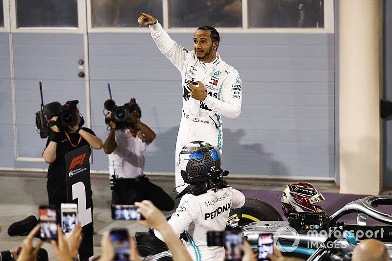 Ganador de la carrera Lewis Hamilton, Mercedes AMG-F1