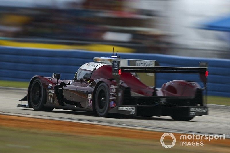 Mazda aventaja en una sesión 2 complicada en Mid-Ohio