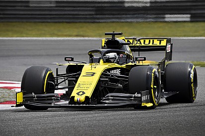 Ricciardo: Geçiş yaparken kaza yapmayı, 70 tur takibe tercih ederim