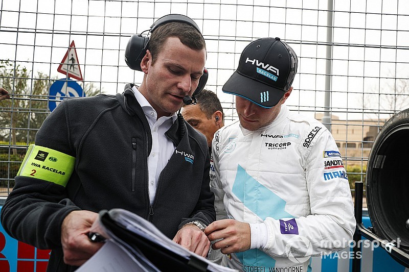 Vandoorne: "Mindset van Mercedes heel anders dan McLaren"