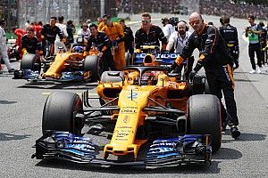 Em má fase, McLaren teve pior grid desde 1983 em Interlagos