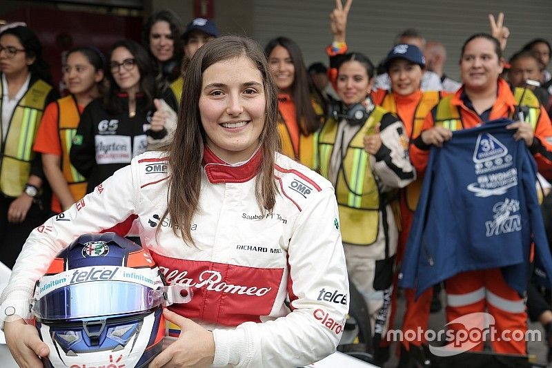 Tatiana Calderón, Sauber C37 piloto de prueba