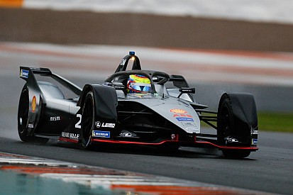 Hivatalos: a Nissan bejelentette Buemi csapattársát a Formula E-ben