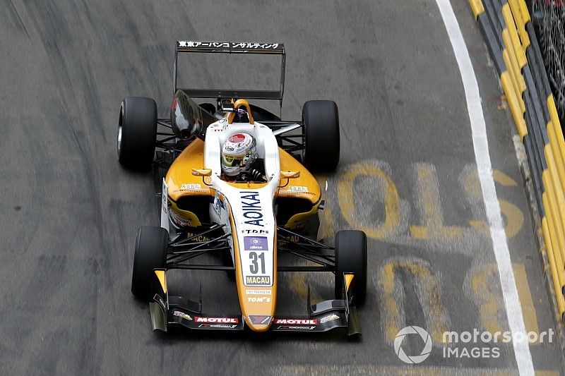 F3マカオでクラッシュの坪井翔「腰は痛いがドライビングに支障ない」