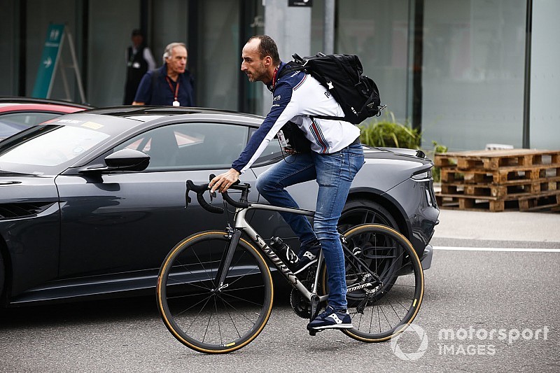 Williams, ikinci koltuk için dört pilotla görüşüyor olabilir