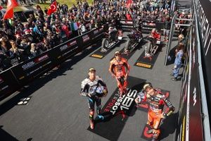 WSBK Most: Razgatlioglu iguala el récord de Bautista en la Superpole Race