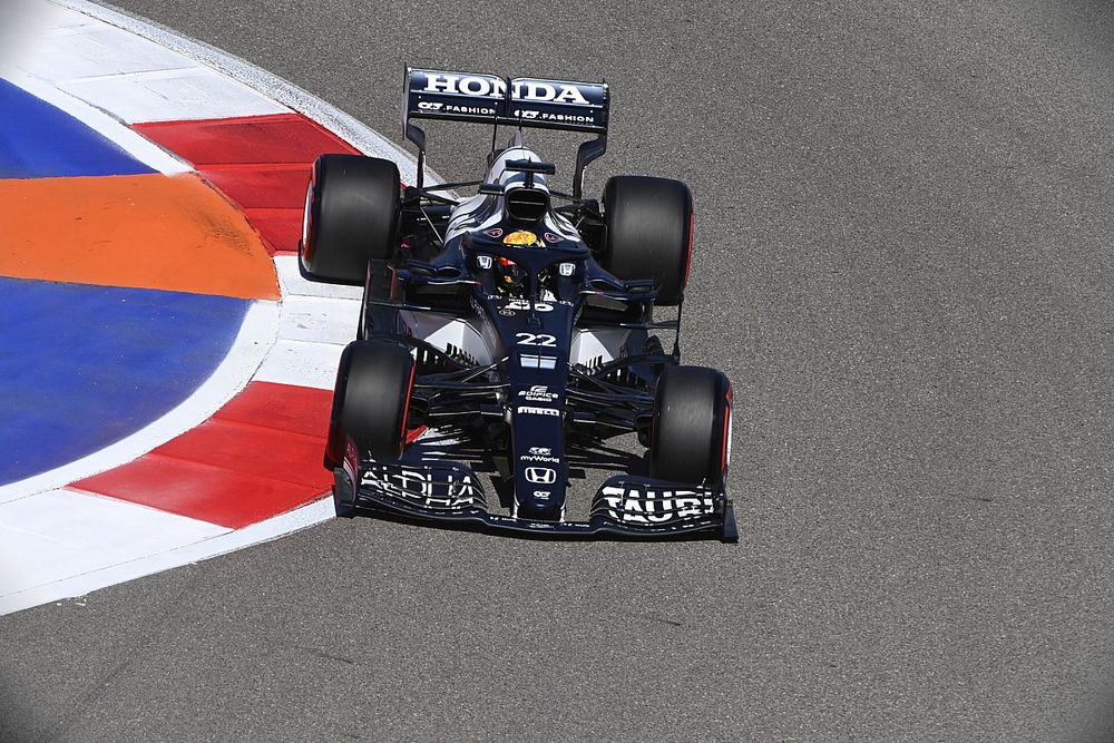 F1ロシアFP2速報:ボッタスが連続首位で完璧な初日。角田裕毅は18番手