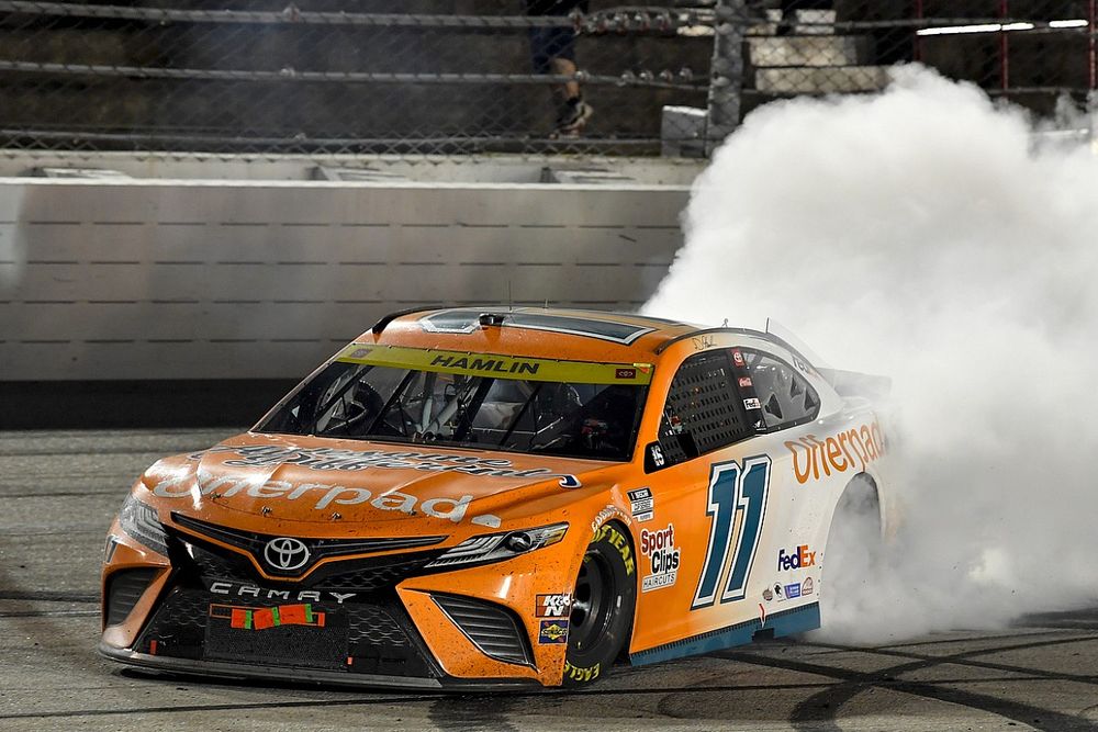 NASCAR Playoff-Auftakt Darlington: Denny Hamlin feiert ersten Saisonsieg
