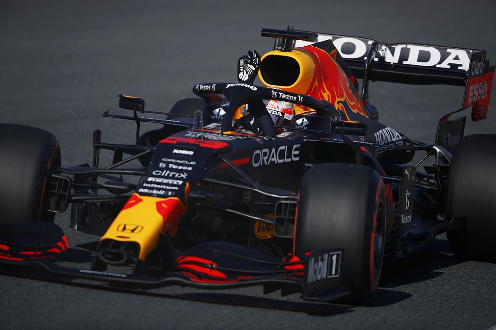 F1: Verstappen in trionfo a Zandvoort, Mercedes battuta