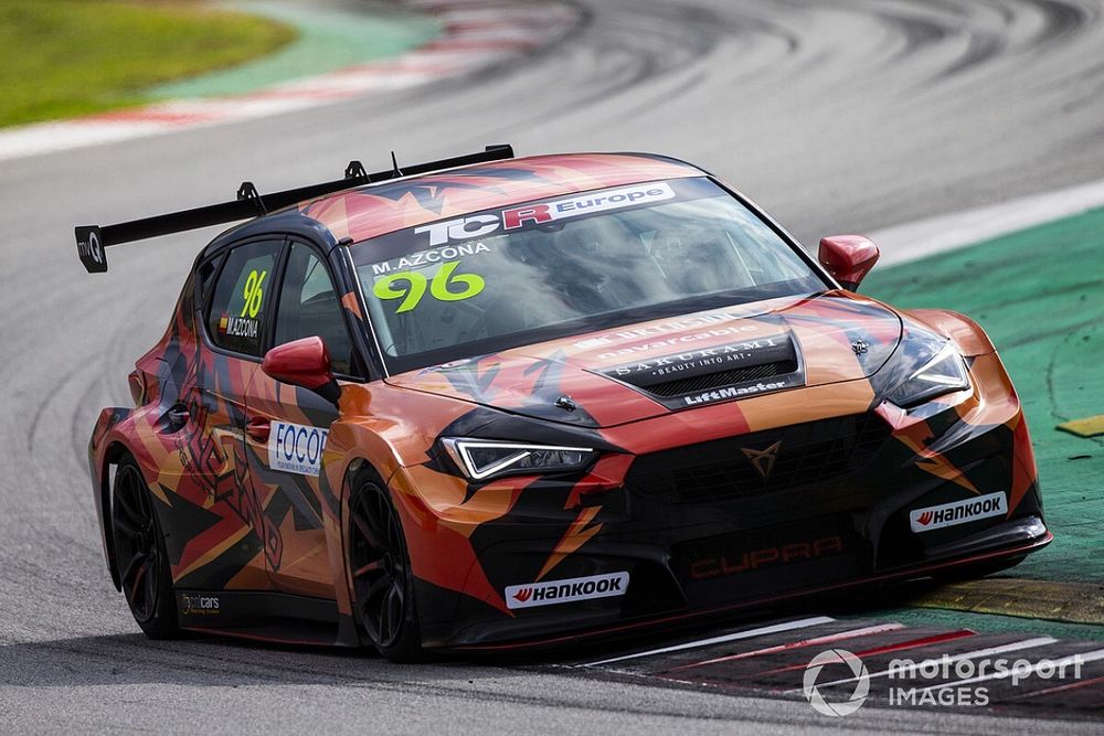 TCR Europe: Azcona domina Gara 1 a Barcellona ed è Campione