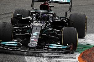 A Mercedes már ezen a hétvégén bevállalhatja a motorcserét és a büntetést Hamiltonnal