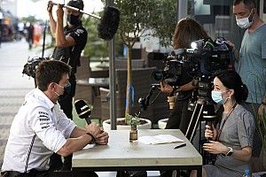 Hamilton, Wolff'un takımda kalmasını istiyor