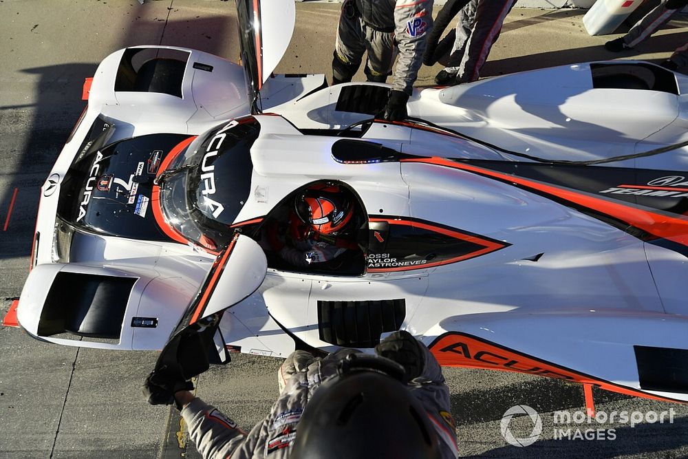 Sebring 12 Hours: Castroneves leads opening practice