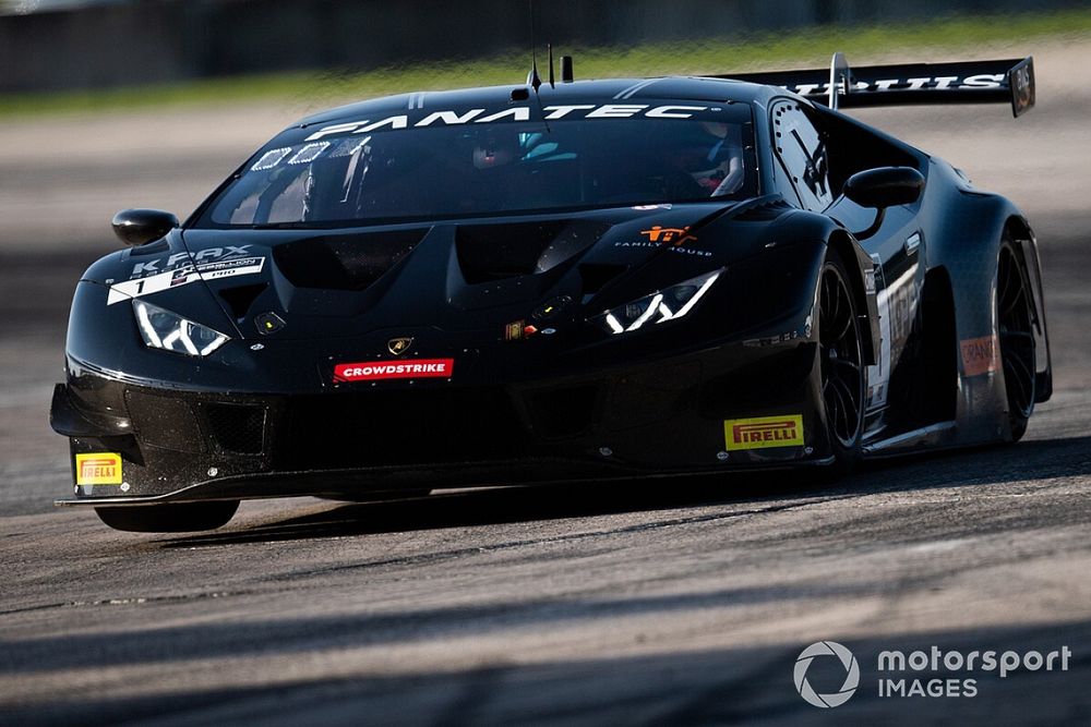 #1 K-Pax Racing, Lamboghini Huracán GT3 Evo: Andrea Caldarelli, Michele Beretta