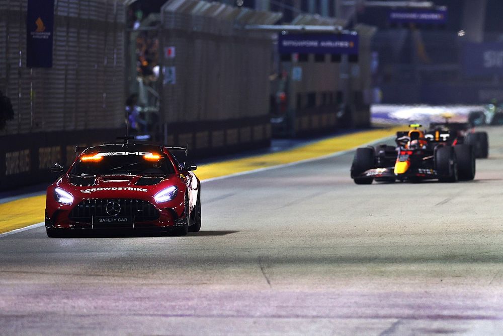 F1 | Perez vince il GP di Singapore: penalizzato solo di 5 secondi
