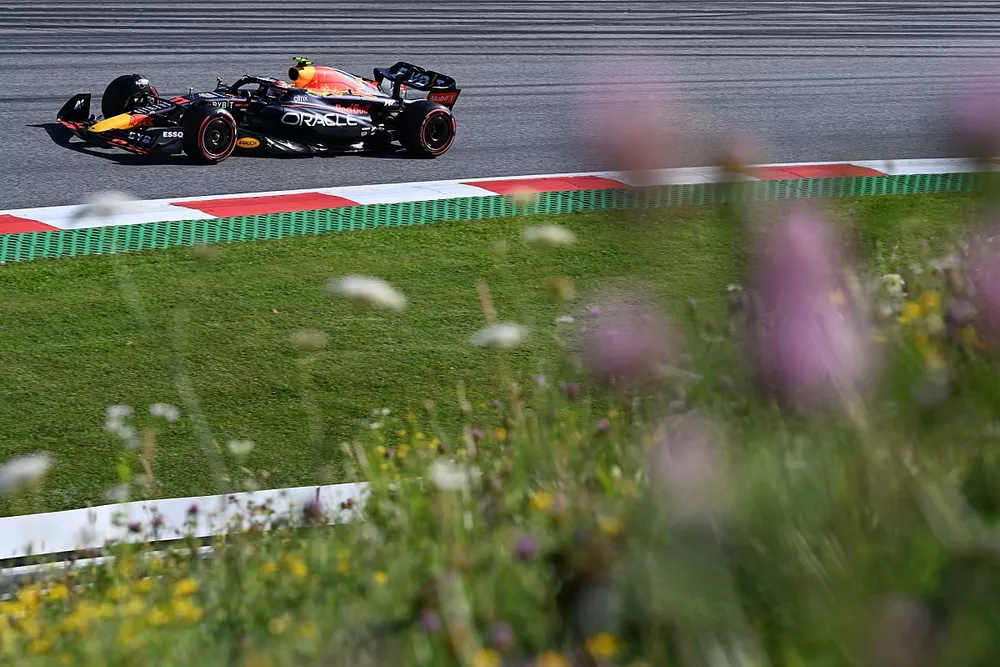 Sergio Perez, Red Bull Racing RB18