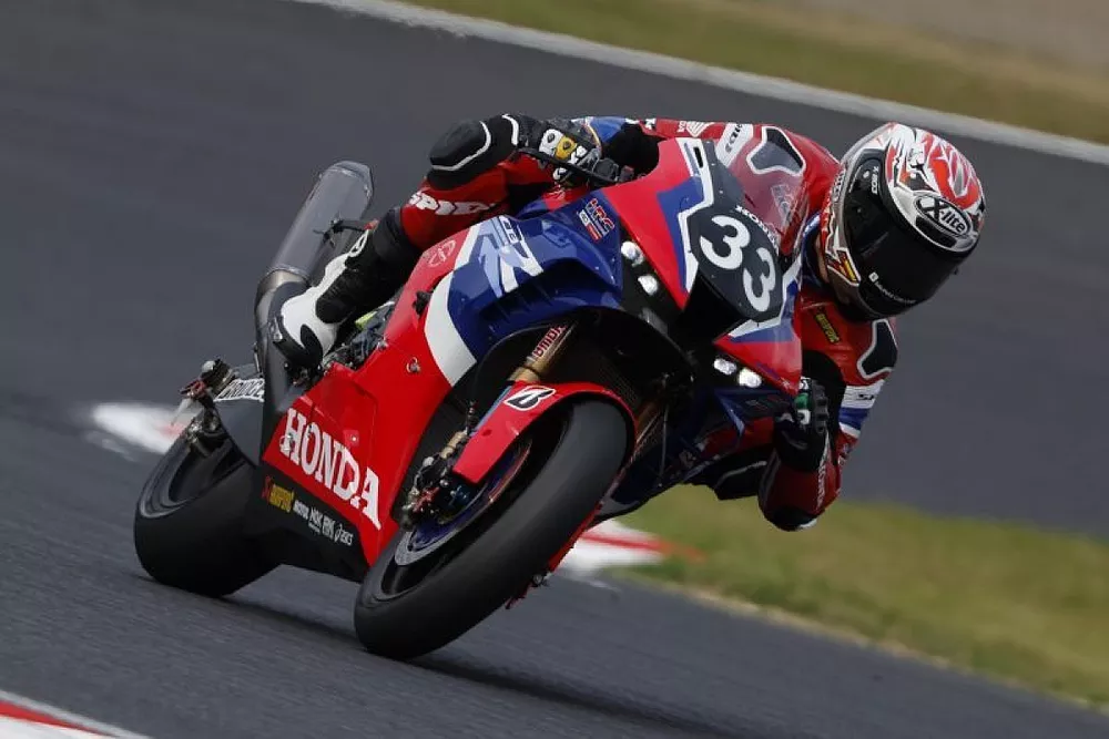 #33 Equipo HRC