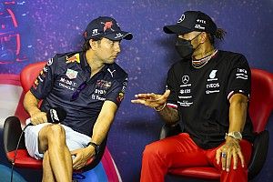 Toto Wolff: Omong Kosong Ganti Lewis Hamilton dengan Sergio Perez