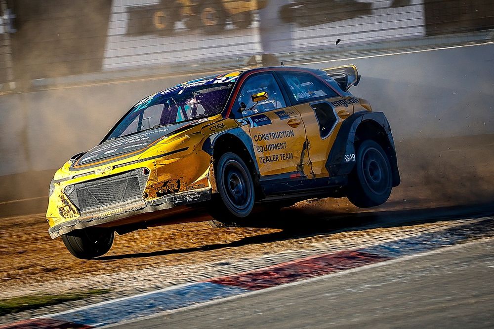 Klara Andersson, Construction Equipment Dealer Team