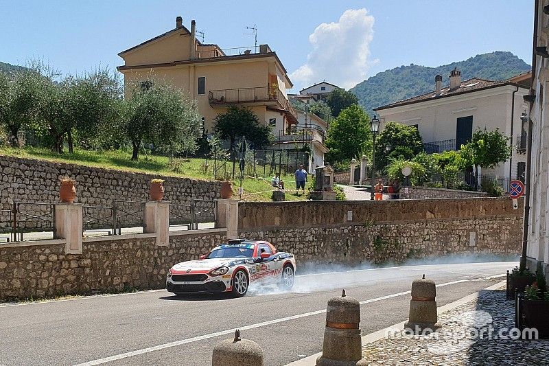 Abarth Rally Cup: Nucita fuori dopo il dominio, Poloński balza primo a Roma