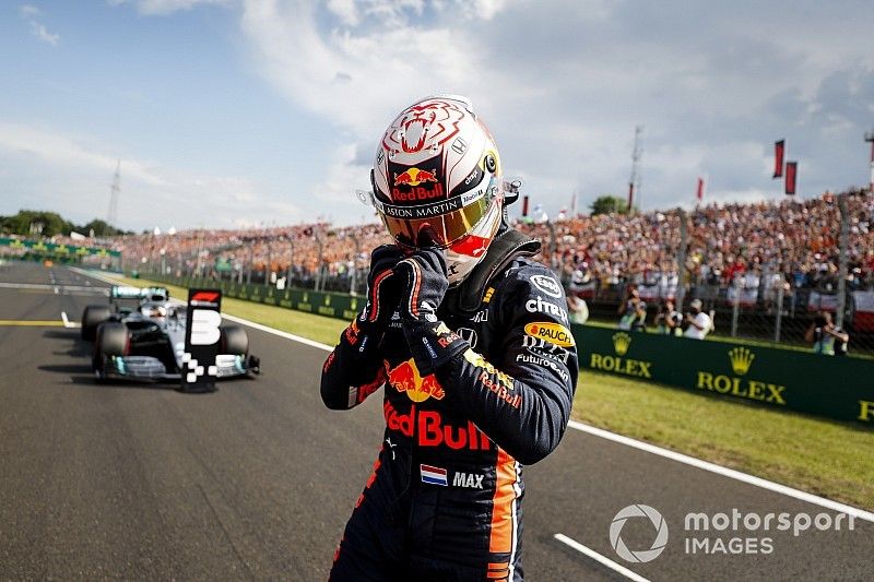 Mercedes considera a Verstappen una amenaza por el título