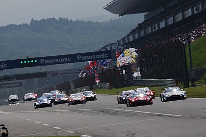 第5戦決勝途中経過:GT500クラスはSC導入を期に波乱含みに。首位は23号車