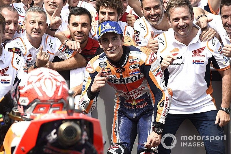 Márquez, más líder que nunca