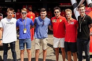 VÍDEO: Petecof tem Leclerc como guia e conhece instalações da Ferrari em Hockenheim