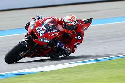 MotoGP, Buriram, Libere 3: Dovizioso azzarda le slick e vola