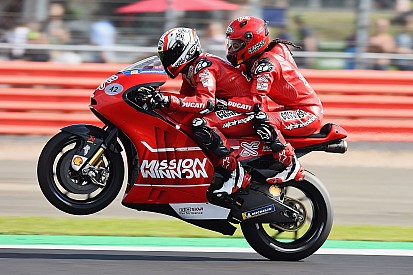 MotoGP日本グランプリで“MotoGPマシン”を体感せよ! デスモセディチ・タンデム版搭乗体験