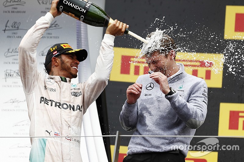 Hamilton reagált Marquez kihívására: "Nyomjuk, tesó..."