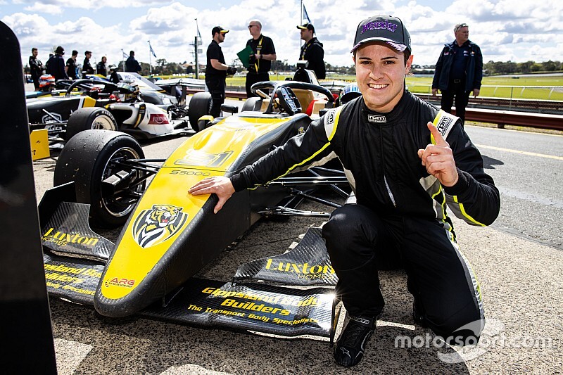 Golding commits to full S5000 season