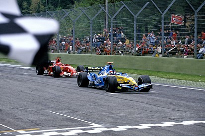 Alonso és Schumacher egészen elképesztő csatája Imolából: soha nem feledjük