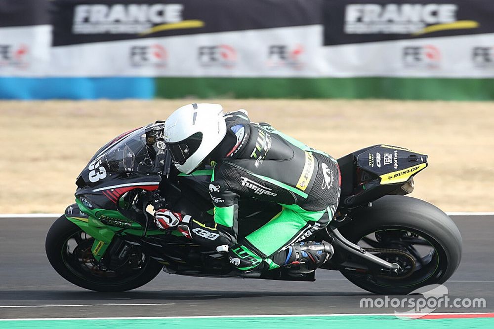 Debise en patron pour la première du FSBK à Magny-Cours