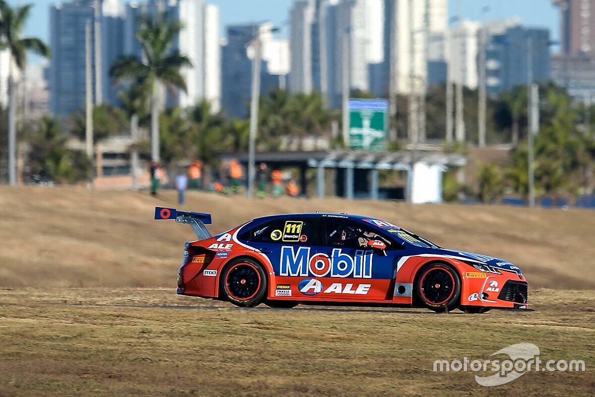 Stock Car: Na força e na tática Barrichello vence corrida 2 em Goiânia