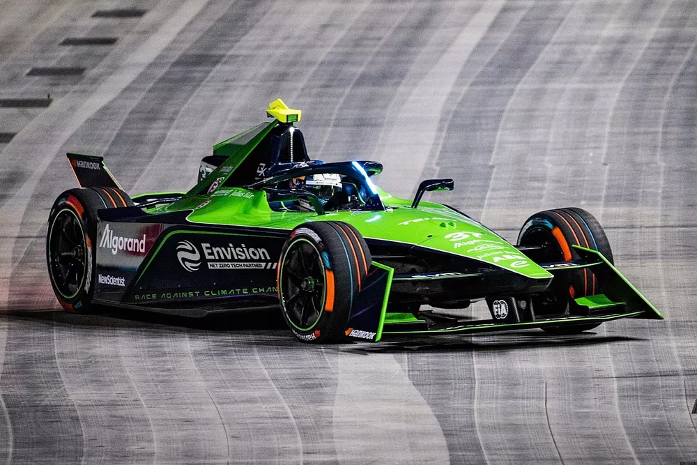 Nick Cassidy, Envision Racing, Jaguar I-TYPE 6 