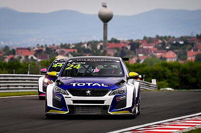 Julien Briché vince una Gara 2 del TCR Europe mozzafiato all'Hungaroring