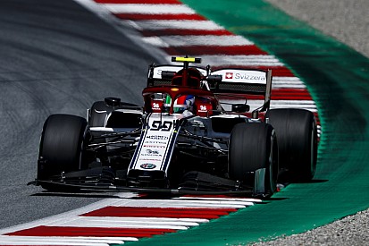 Primo punto per Giovinazzi in F1: "Meritato. Perez mi ha pressato tutto il tempo!"