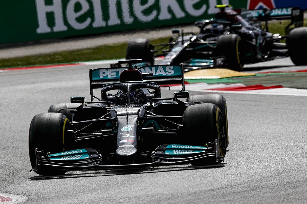 Hazai pályáján sem Hamilton a legesélyesebb a bukmékerek szerint