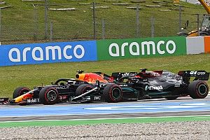 Hamilton "made sure" to give Verstappen space at Turn 1