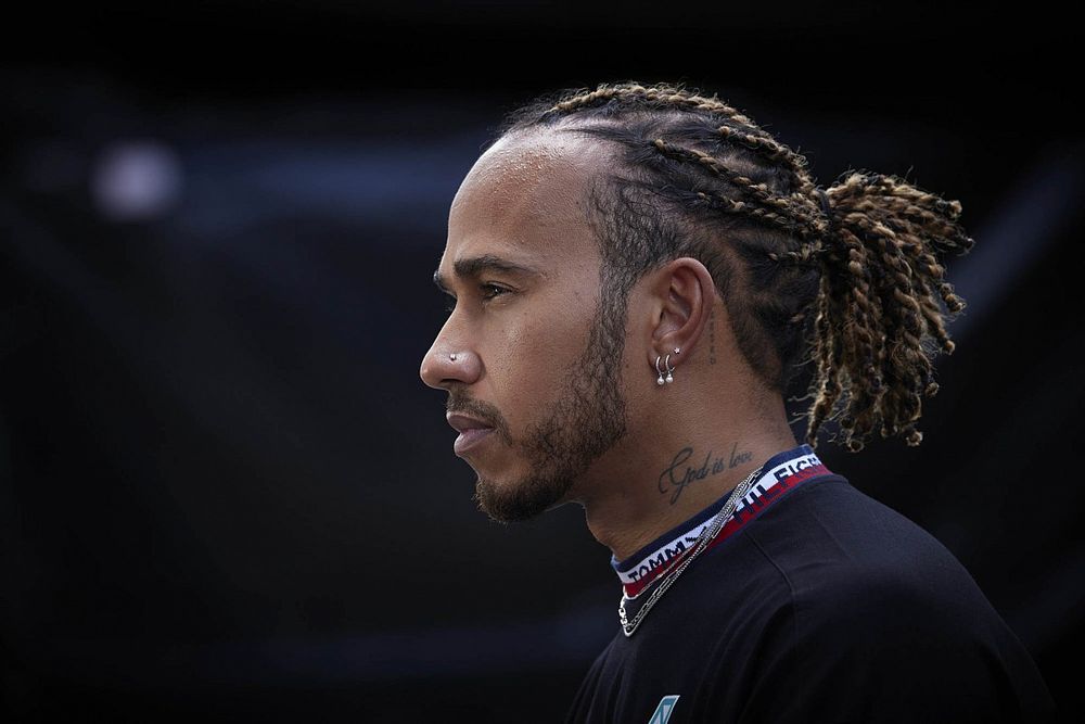 F1: Hamilton ha rinnovato con Mercedes per altri 2 anni