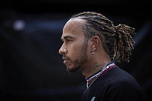 F1: Hamilton ha rinnovato con Mercedes per altri 2 anni