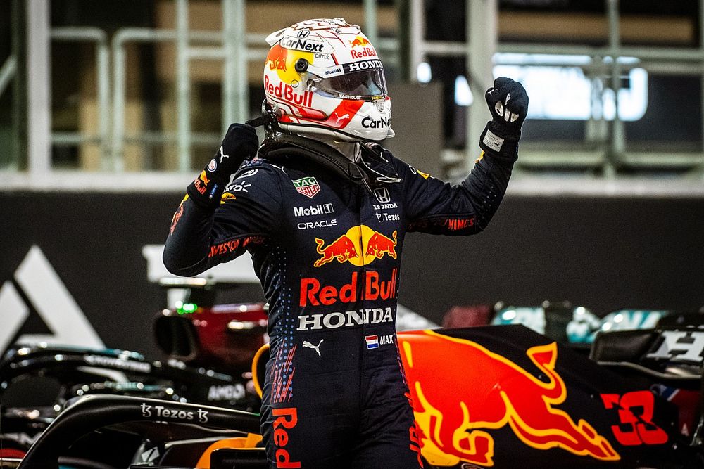 Polesitter Max Verstappen, Red Bull Racing celebrates