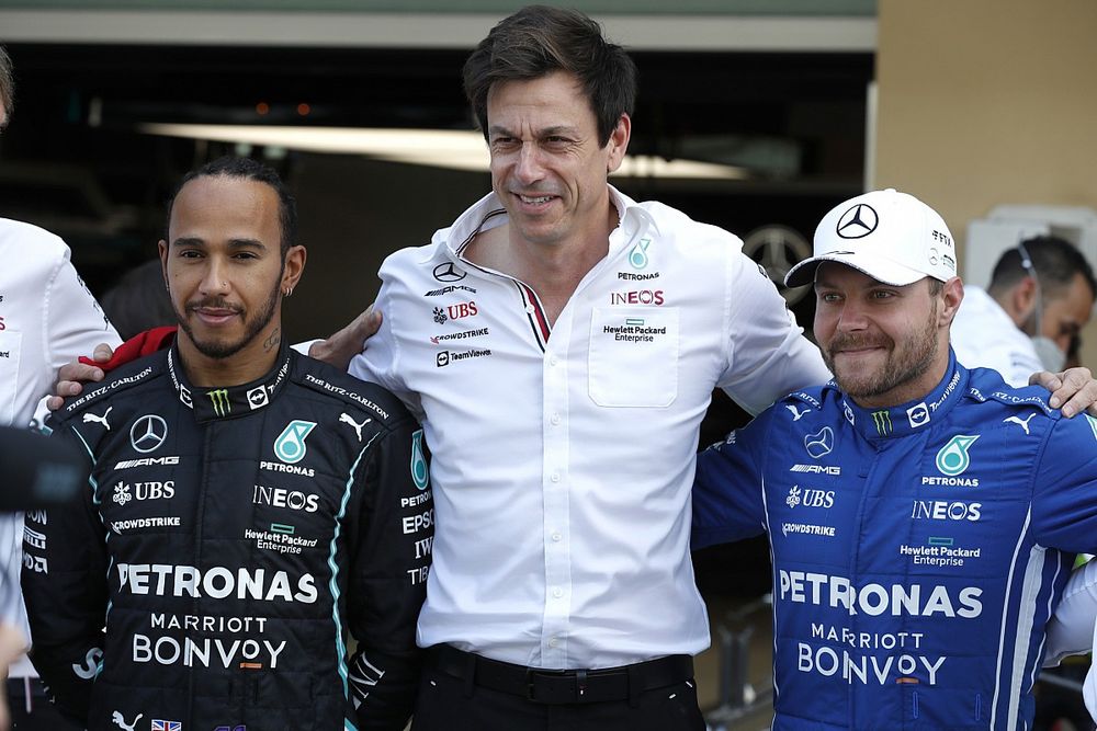 Valtteri Bottas Menyesal Gagal Bantu Lewis Hamilton Juara