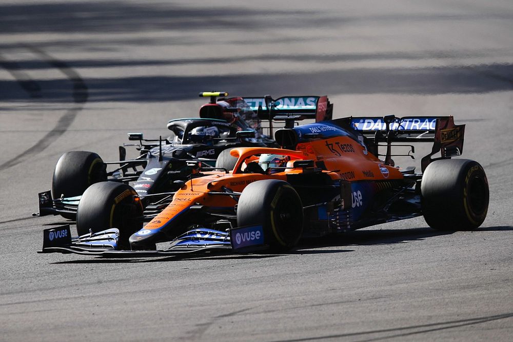 Bottas: "Ricciardo bugün yarışımı mahvetti"