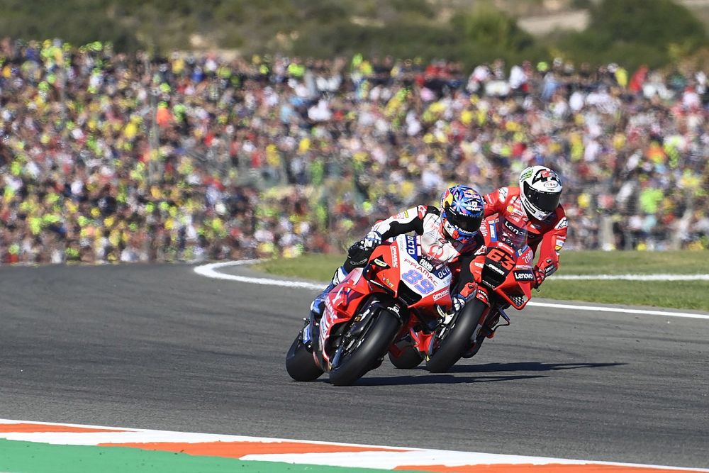 Francesco Bagnaia Kagumi Kemampuan Adaptasi Jorge Martin