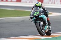 Morbidelli saca m&uacute;sculo durante el warm up en Cheste