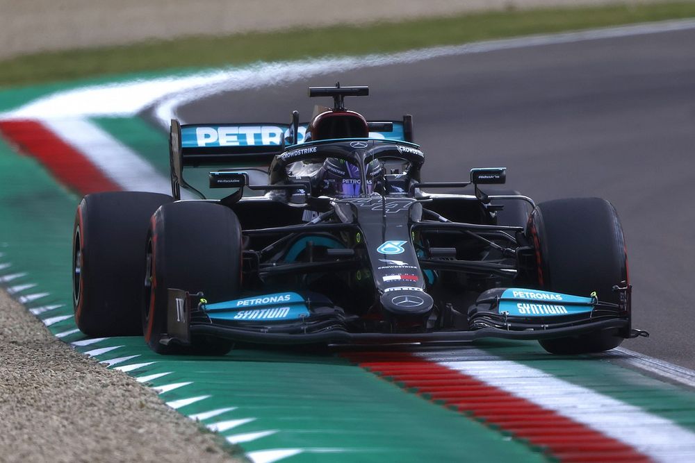 Direto do Paddock: Polêmica em torno do motor Mercedes, Red Bull preocupada e porta fechada para de Vries na F1